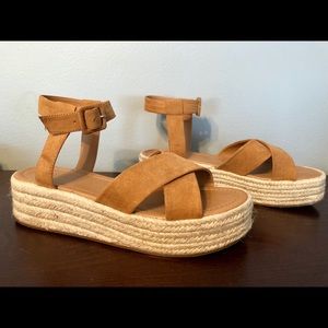 Urban Outfitters Platform Sandal